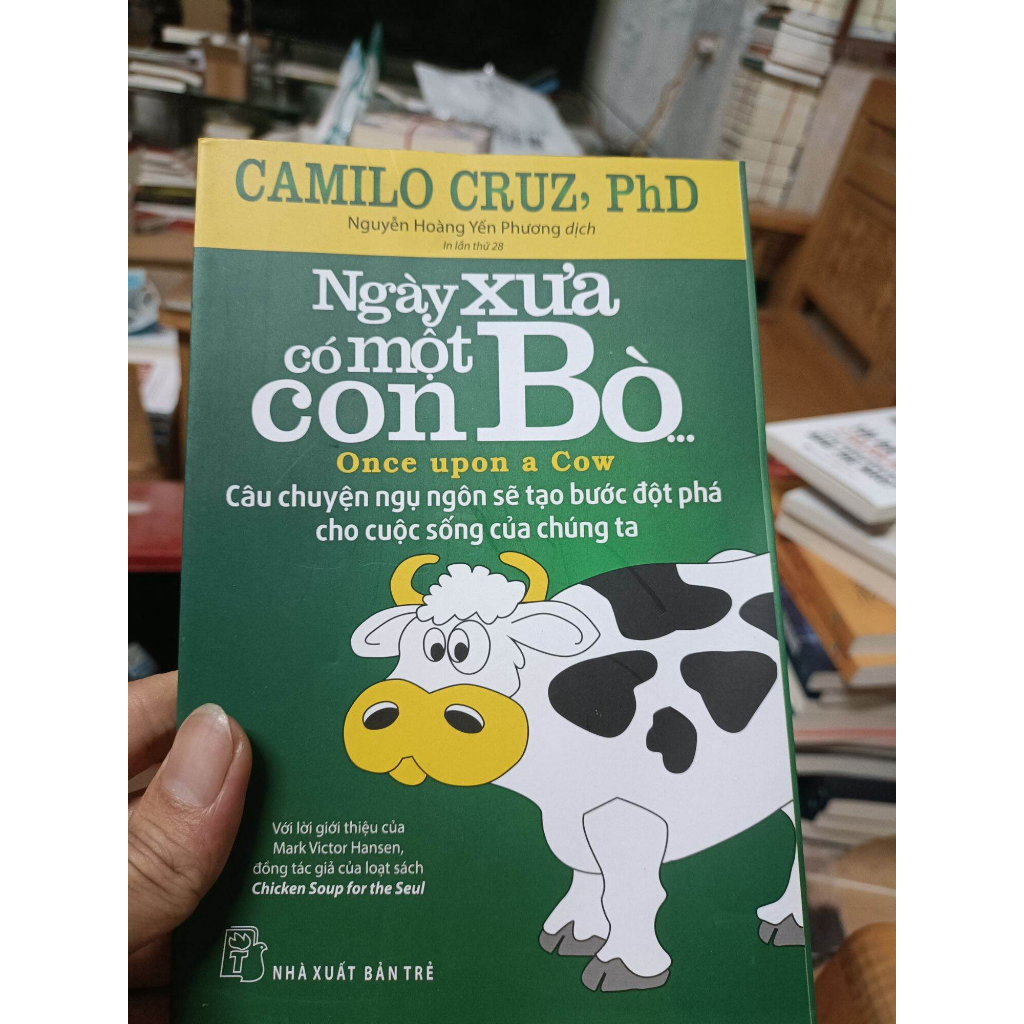 Sách Ngày Xưa Có Một Con Bò