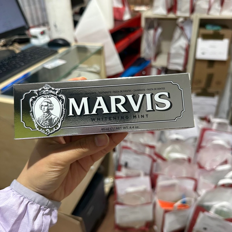 Kem đánh răng Marvis bạc