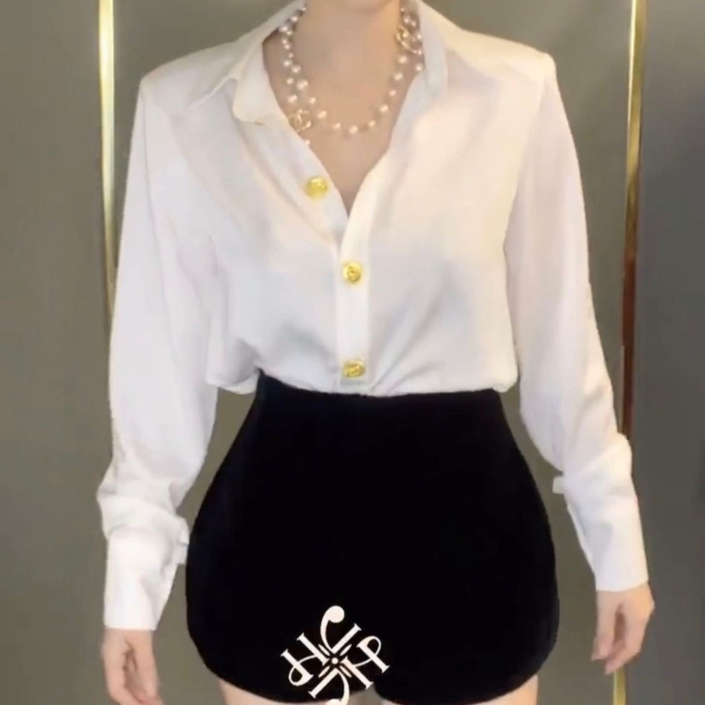 Áo sơ mi lụa thiết kế A10 đính cúc màu vàng đồng