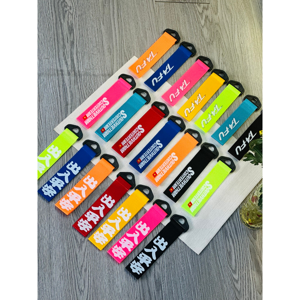 MÓC KHÓA DÂY CẢNG SAU TRANG TRÍ XE