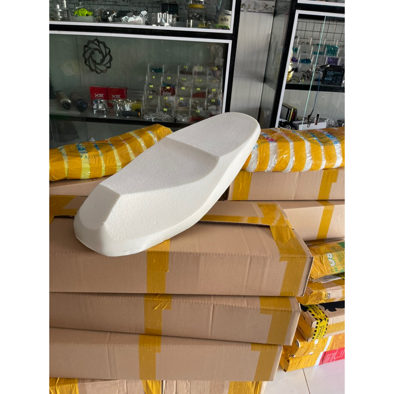 Mút yên Ware RSX gọt 2 tầng sắt nét da yên co dãn ko thấm nước