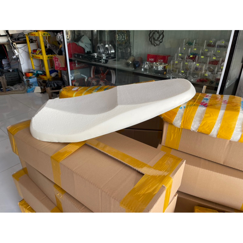 Mút yên Ware RSX gọt 2 tầng sắt nét da yên co dãn ko thấm nước