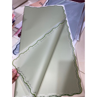 Giấy bóng mờ viềng gợn sóng