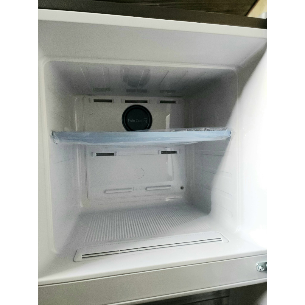 Tủ lạnh Samsung Inverter 319 lít RT32K5932BY