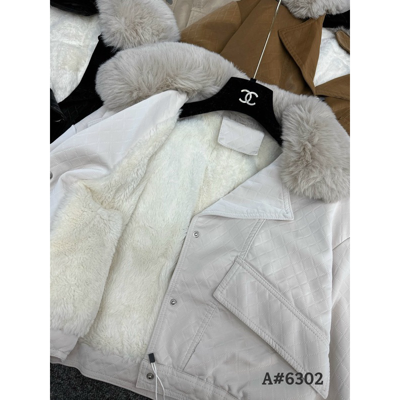 Áo da nhung tuyết lót lông hoạ tiết dập nổi