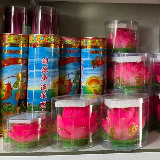 Đèn nến sáp hoa sen