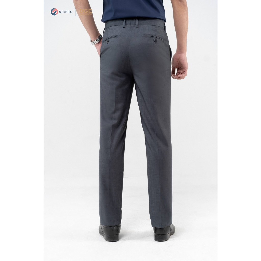 Quần Âu Nam DGCs - form dáng suông nhẹ vừa vặn. Màu sắc trung tính, dễ phối kết hợp cùng các dáng áo - SQTBB01M