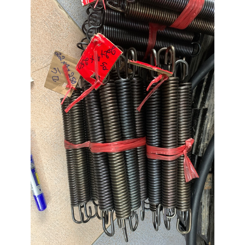 lò xo kéo phi 22 (sợi 4mm dài 250mm)👍👍👍