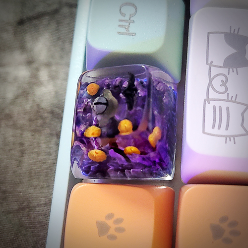 Halloween keycap, nút bàn phím cơ nhân vật sát thủ trong phim thứ 6 ngày 13 , keycap artisan , resin keycap