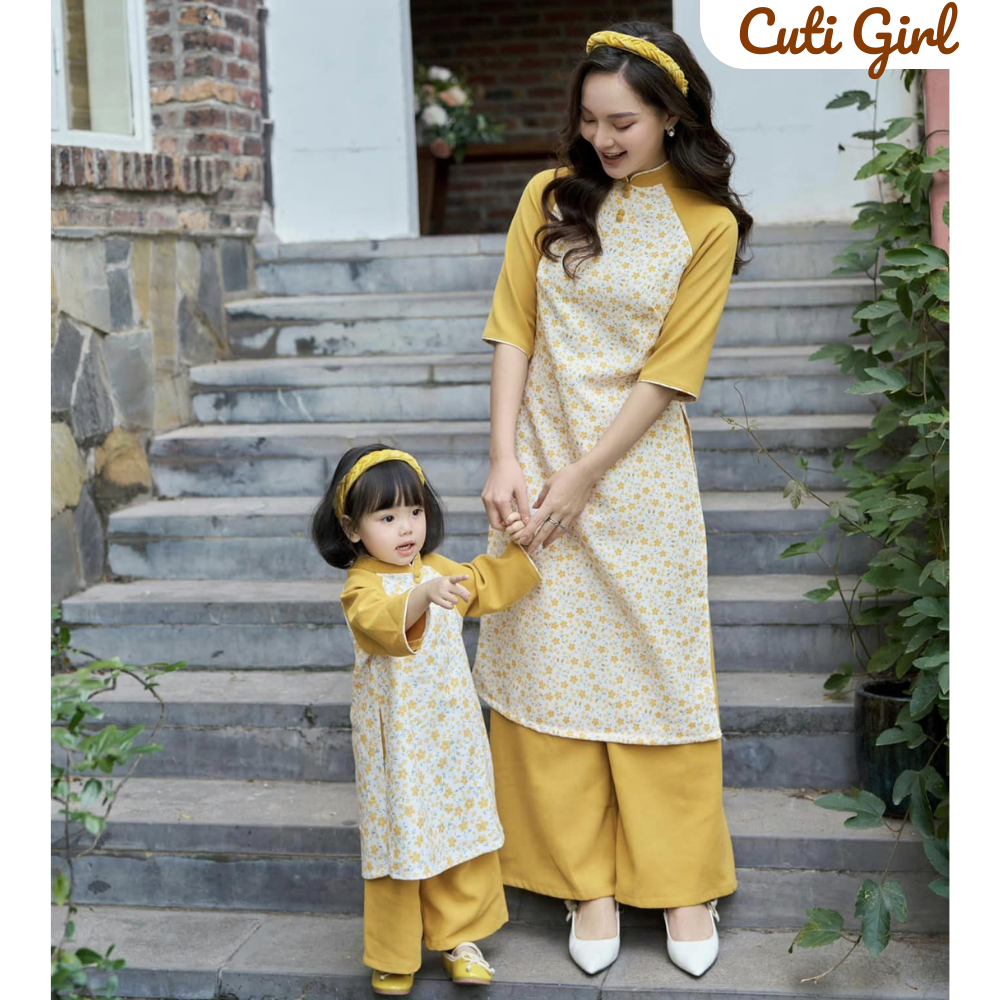 Áo dài mẹ và bé gái họa tiết hoa nhí phối tay vàng, Áo dài cách tân cổ tàu chất liệu nhung tăm cho bé 10-26kg