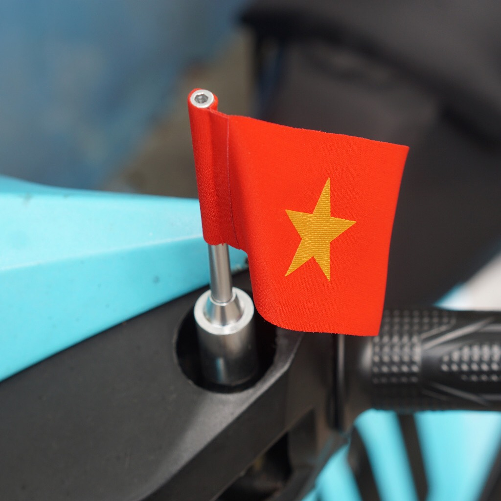 Cờ Việt Nam gắn chân gương xe máy cao cấp
