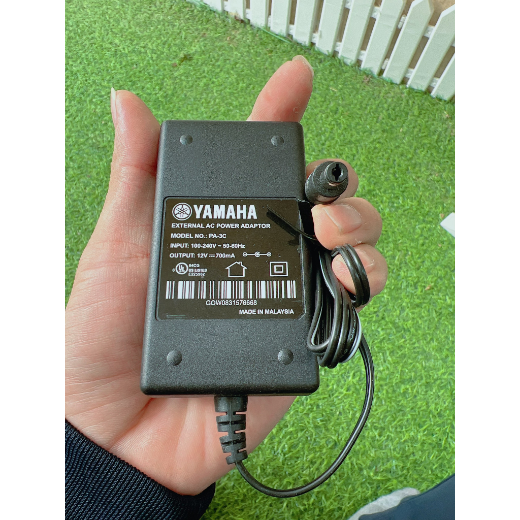 Dây nguồn đàn yamaha PA-130B bảo hành 12 tháng
