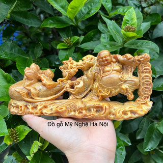 Tượng phật di lặc để ô tô gỗ huyết long