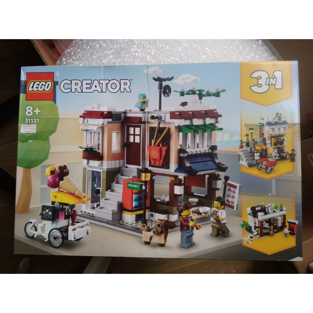 LEGO Creator 31131 Tiệm Mì Tại Trung Tâm Thành Phố