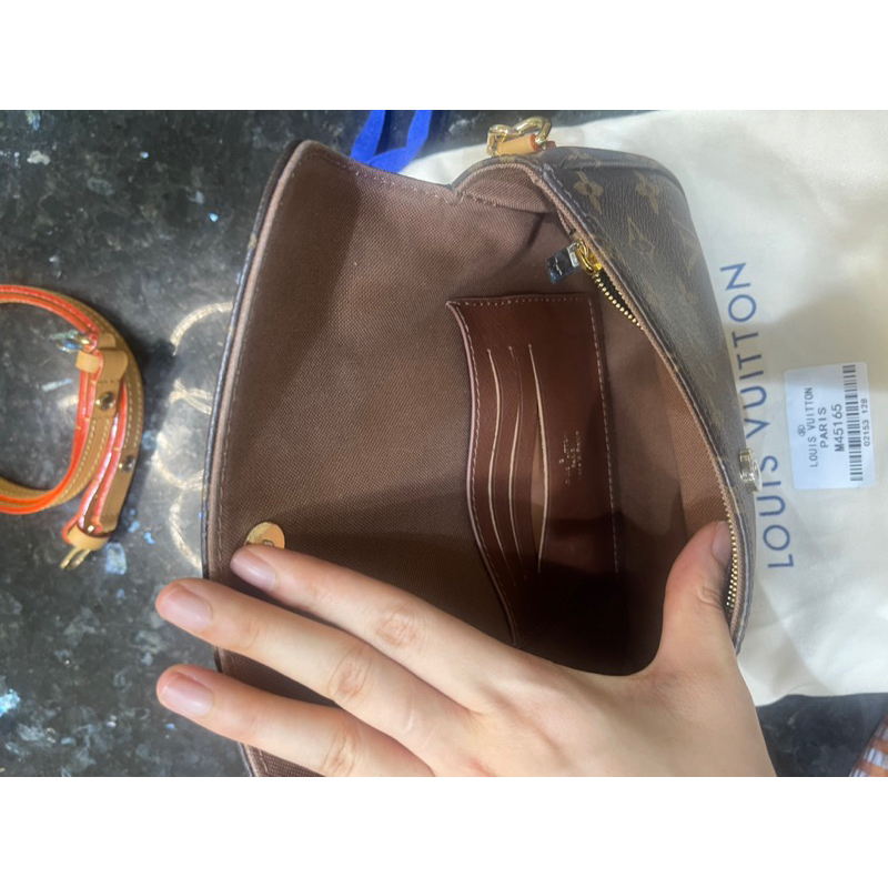 THANH LÝ túi xách tay có dây đeo chéo