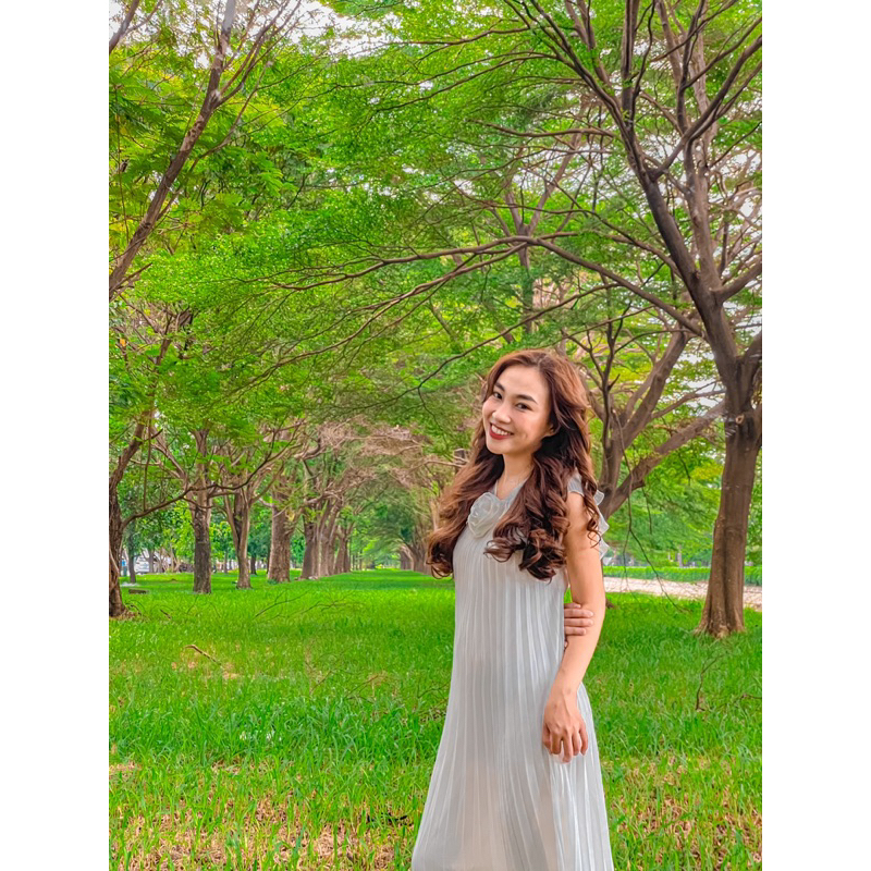 Đầm trắng xếp ly - M