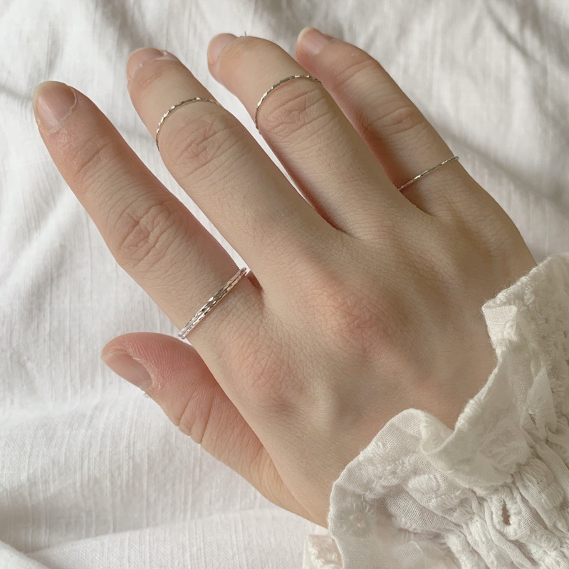 Nhẫn bạc 925 phay mảnh lấp lánh Quinn Jewelry
