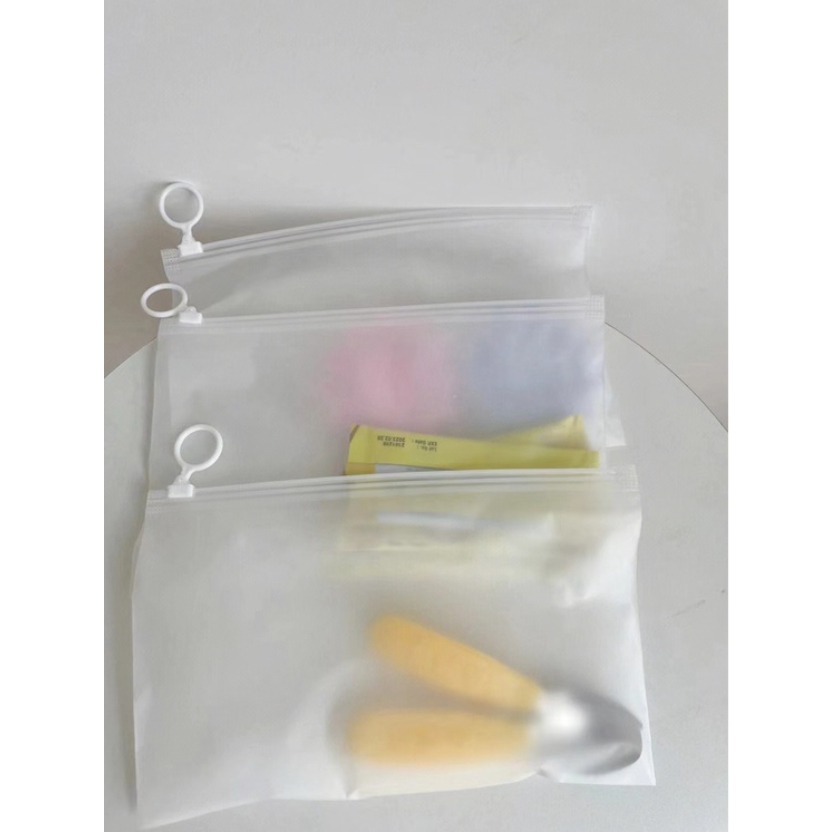 Túi bánh mì đựng doll và outfit tránh bụi