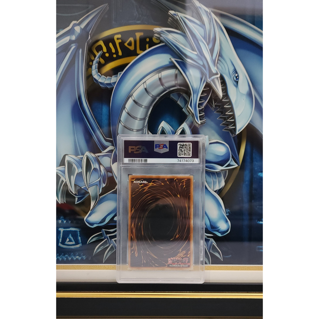 Thẻ Bài YuGiOh Red-Eyes Black Dragon GFP2-EN176 1st Ed PSA 9