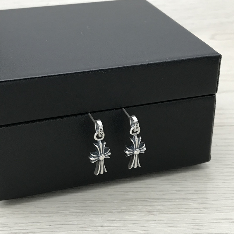 Bông tai thánh giá chromeheart Khuyên tai Chrome Hearts bạc 925 Bông tai nam nữ dạng thả Trang sức ChromeHeart.Global