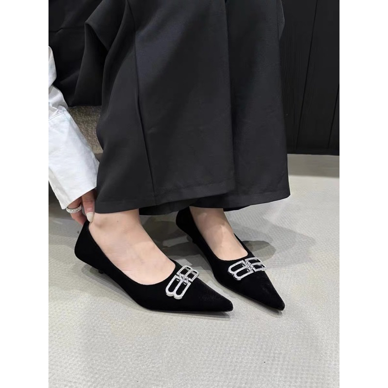 Giày cao gót nhung da lộn cho nữ mũi nhọn đế thấp cao 3cm đính đá