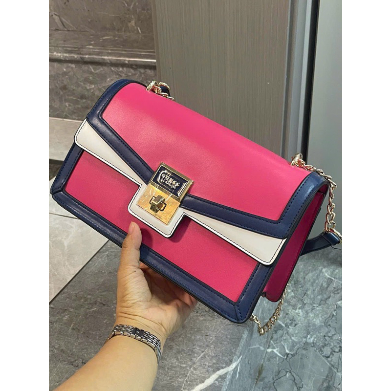 Túi guess kavet đeo chéo nữ