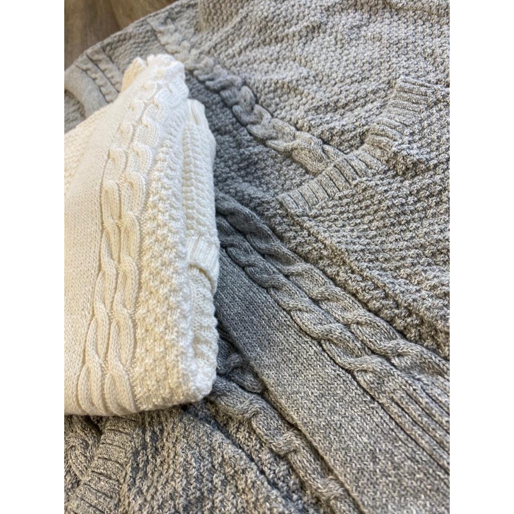 Áo Len Cardigan Hollister dư chính hãng