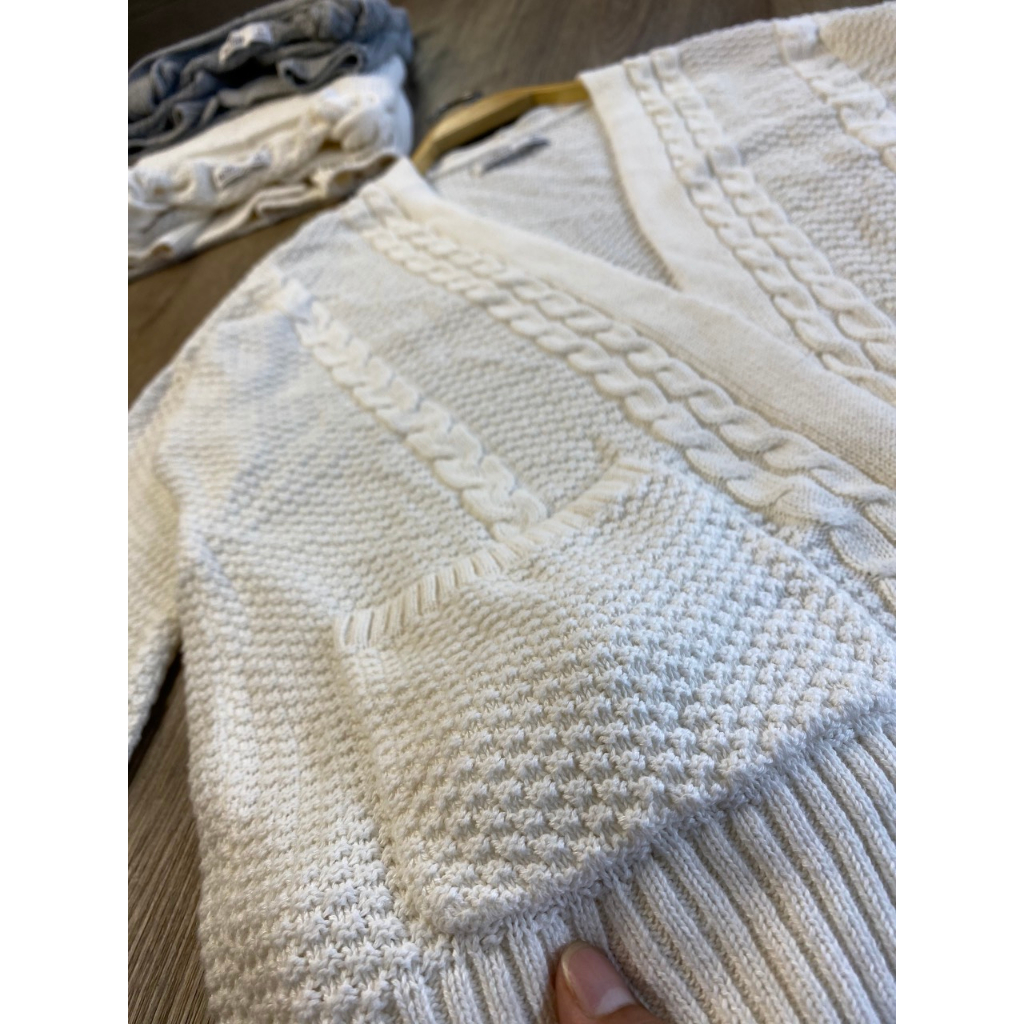 Áo Len Cardigan Hollister dư chính hãng