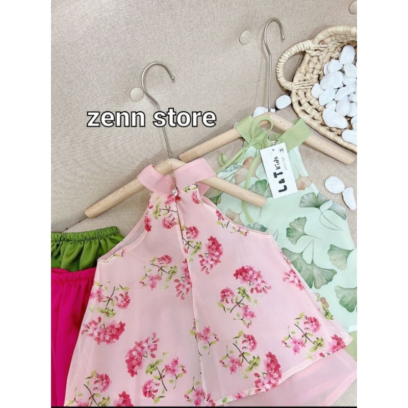 Yếm ba lá cho bé yêu, chất liệu lụa mát mịn