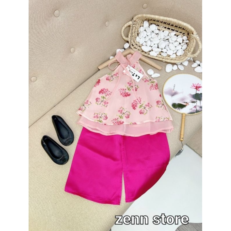 Yếm ba lá cho bé yêu, chất liệu lụa mát mịn