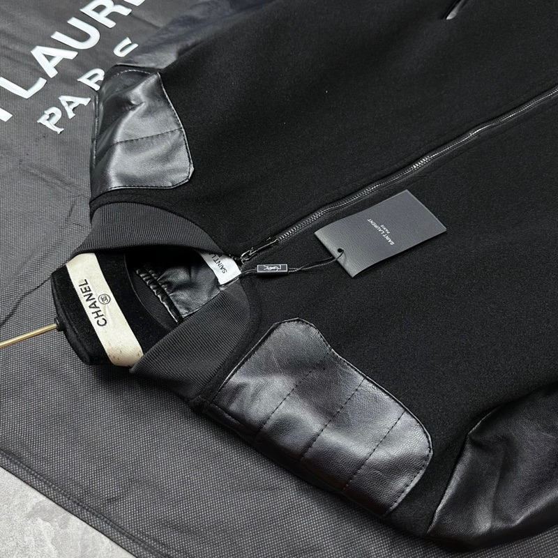 Áo khoác bomber nam nữ SLR vải dạ phối thêu da đen hai bên tay vai lót gió 2 lớp dày dặn boy phố AK36P