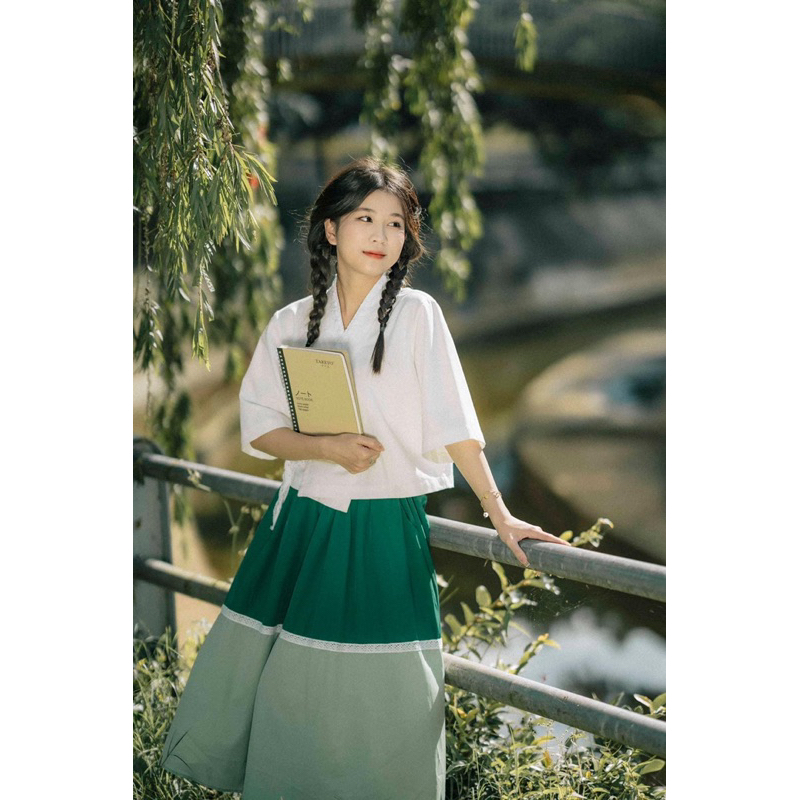 Áo Hanbok cách tân 2023