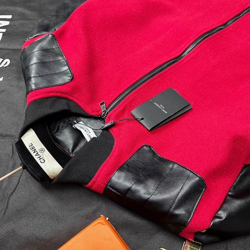 Áo khoác bomber nam nữ SLR vải dạ phối thêu da đen hai bên tay vai lót gió 2 lớp dày dặn boy phố AK36P