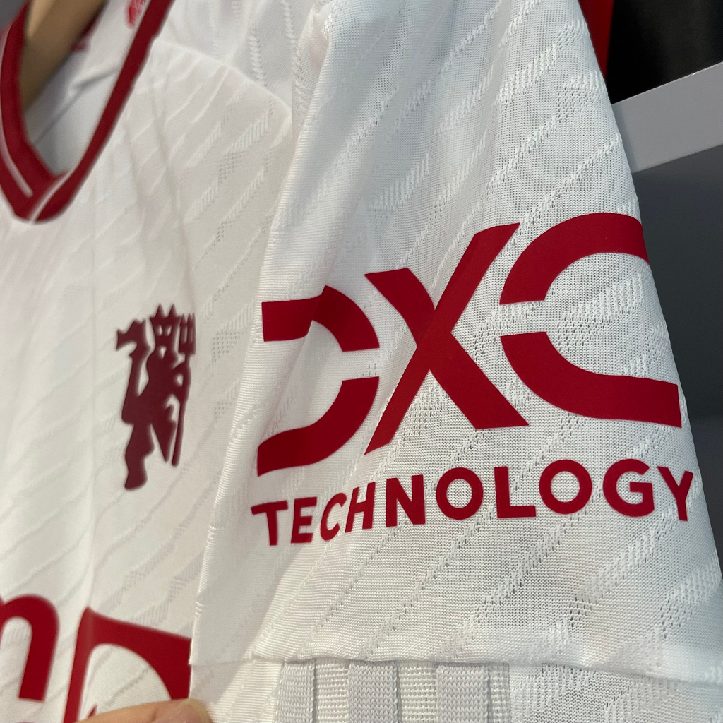 Áo thi đấu MU ss2324 - bản PLAYER- Tay Dài