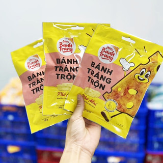 Bánh tráng trộn sate tôm hành