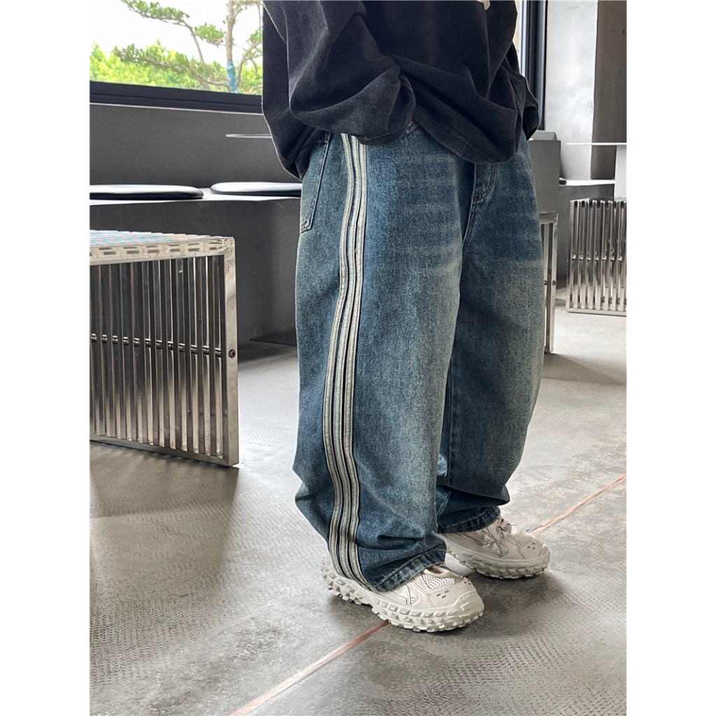 Quần jean xuông 3 sọc siêu chất cho bé trai bé gái mua thu đông mới B78-21402