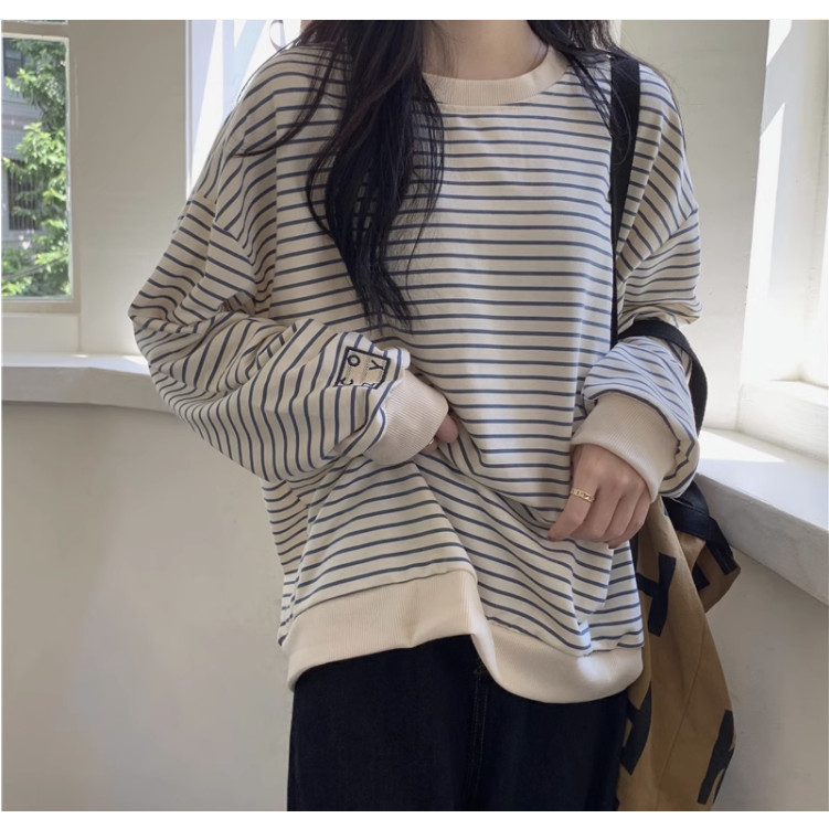 Áo sweater form rộng họa tiết kẻ sọc ngang, Áo len nữ dài tay cổ tròn thời trang thu đông Xuongmaythuhien
