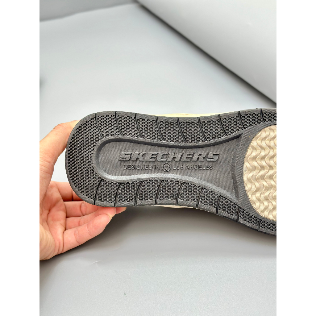 Giày skechers chính hãng da