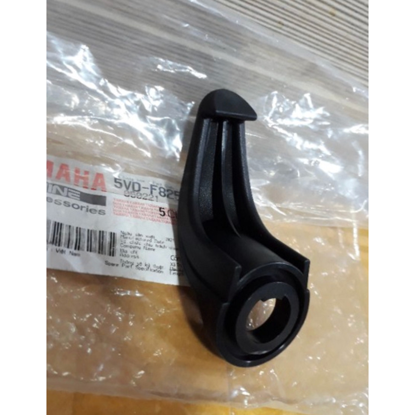 Móc treo đồ dùng cho nhiều loại xe ga Janus.Nouvo...Yamaha