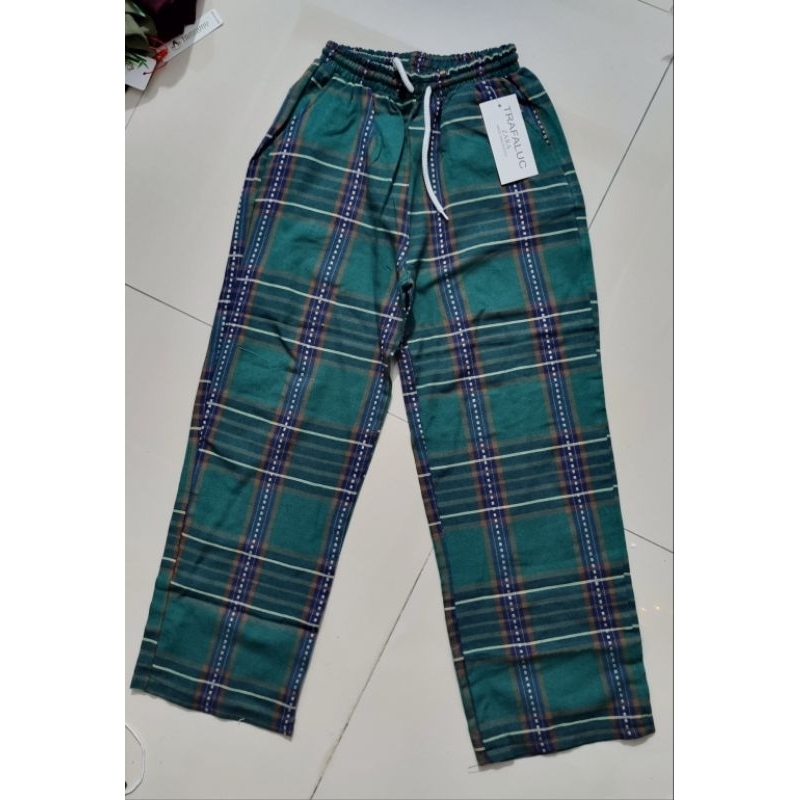 Quần thô kẻ caro có túi giá rẻ