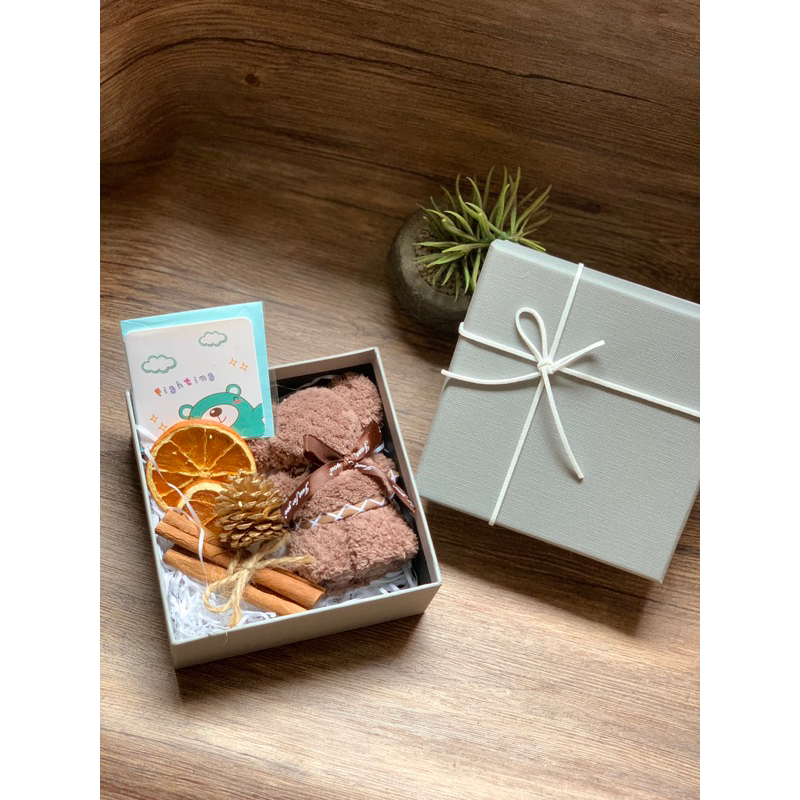 Hộp quà tặng thắt nơ ruy băng tặng kèm rơm trang trí+đèn led- Hộp quà tặng sinh nhật màu sám,trắng N15