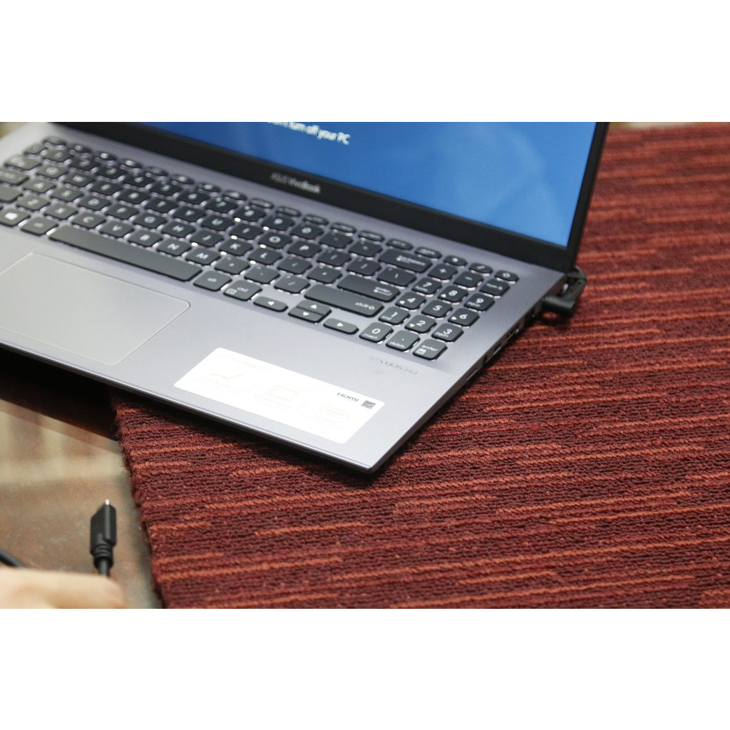 ASUS Vivobook X512JA Core i7-1065G7 / RAM 8GB / SSD 256GB + 1TB HDD / Full HD Touch / Win 10