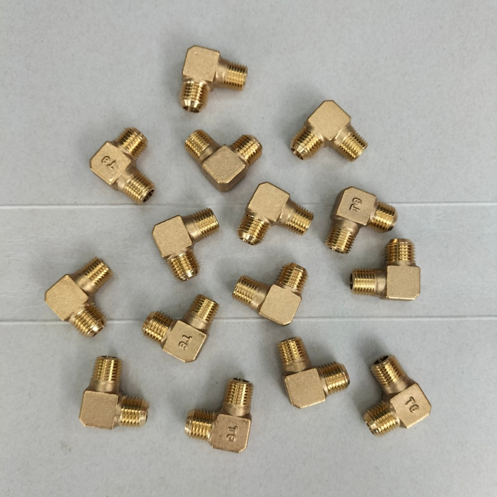 Kép góc, co nối góc, 2 đầu ren ngoài 13mm