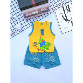 - Quần áo thời trang bé dành cho bé