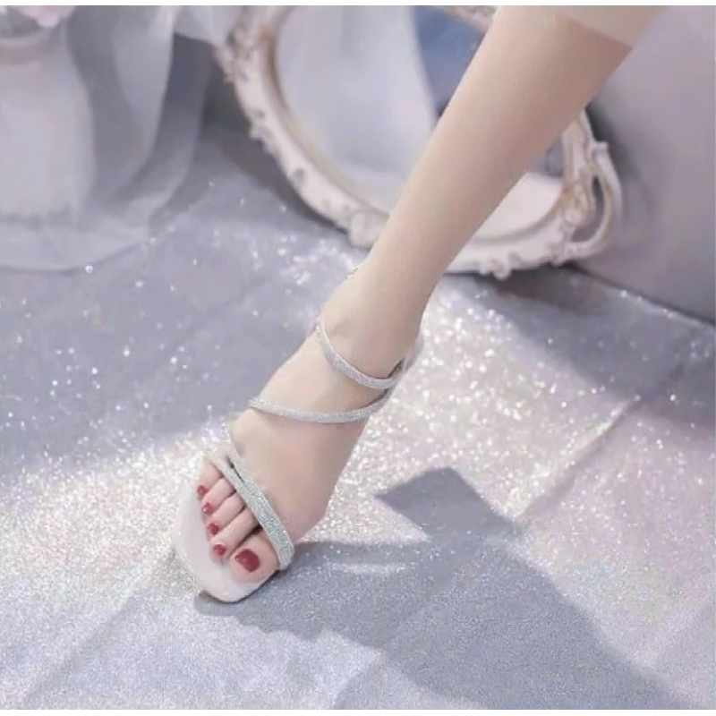 Giày sandal quai hậu dây xoàng cao 5 phân thời trang