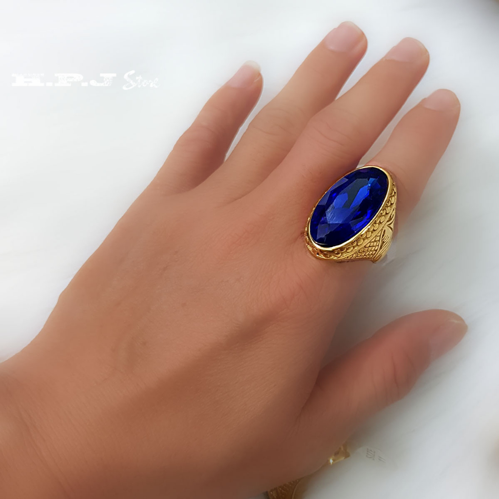 Nhẫn nam mặt đá to, bự và dài.