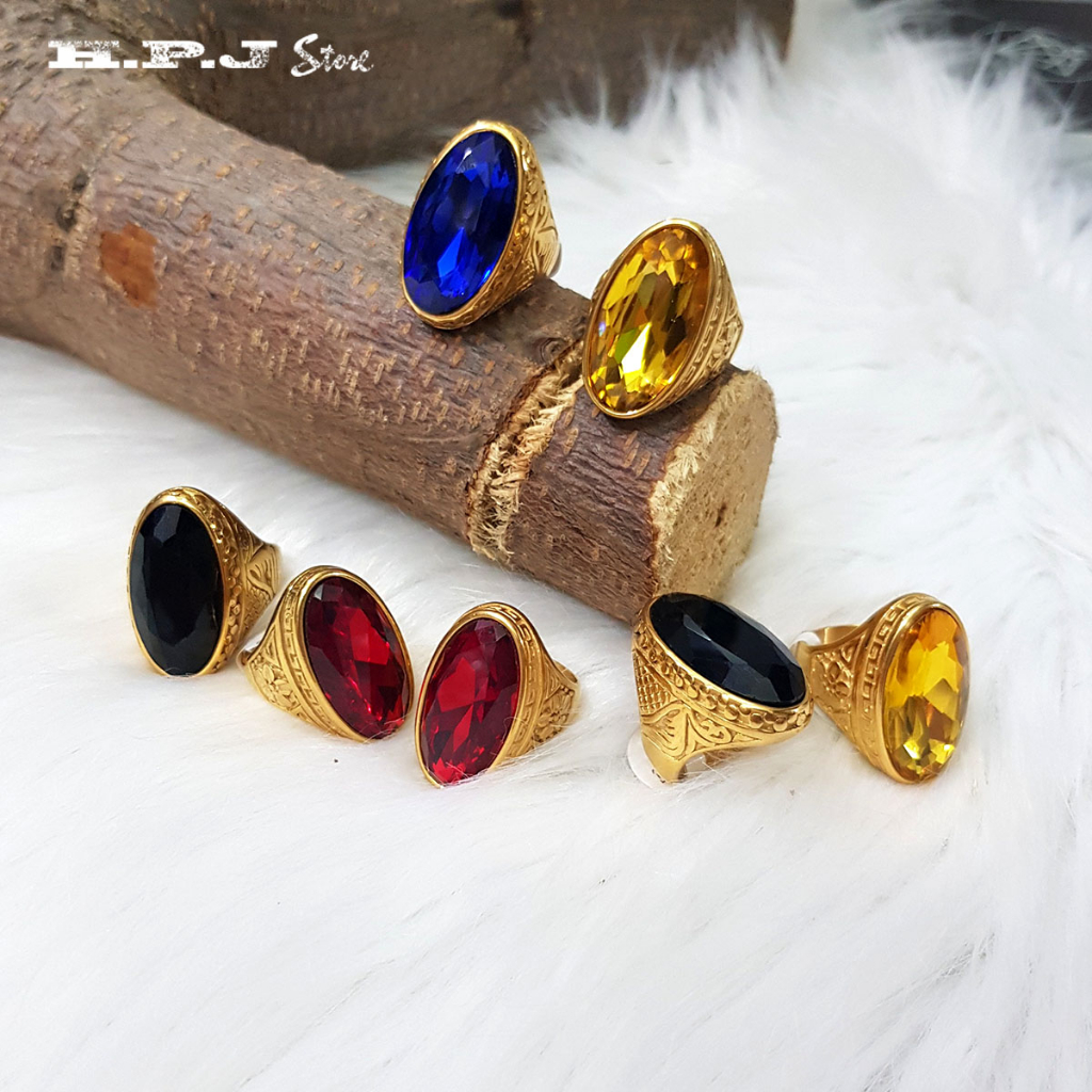 Nhẫn nam mặt đá to, bự và dài.