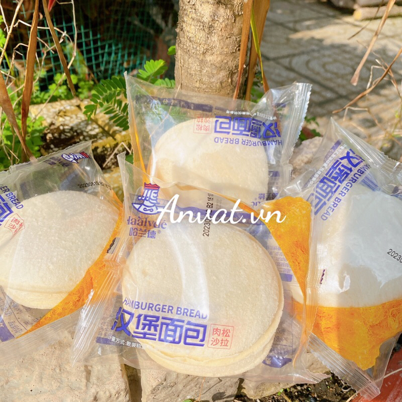 Bánh Mì Hamburger Salad Sữa Chua Kẹp Chà Bông