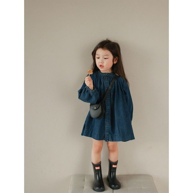 Áo Váy Bò Denim Cổ Đứng Dáng Rộng Phong Cách Hàn Quốc Thời Trang Thu Đông Dành Cho Bé Gái 2-8T . Chất Bò Mềm Không Phai