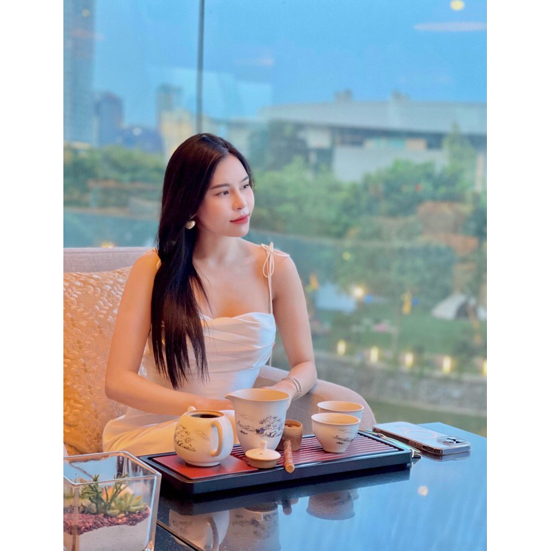 Đầm Lụa Lưng V Không Mút